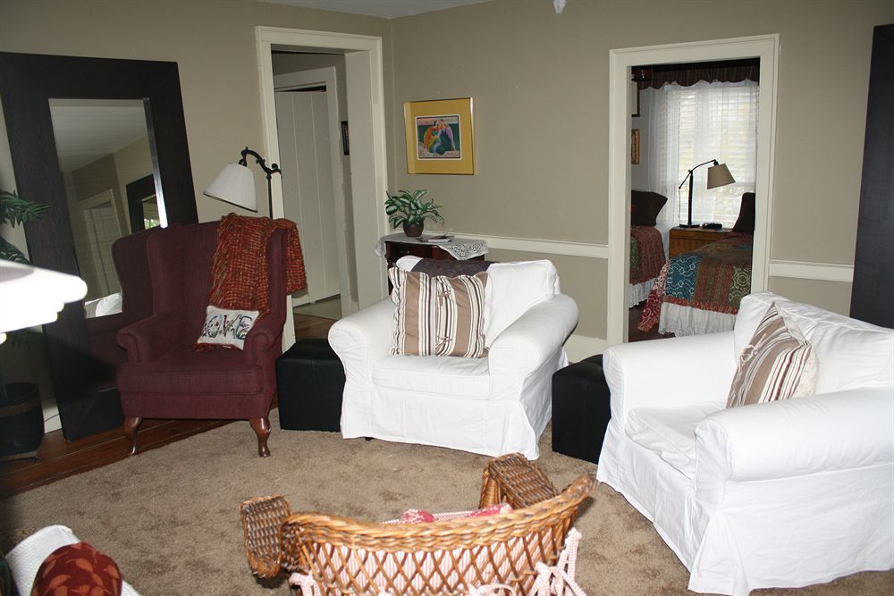 Bed & Breakfast Schoolmaster's House Niagara Falls